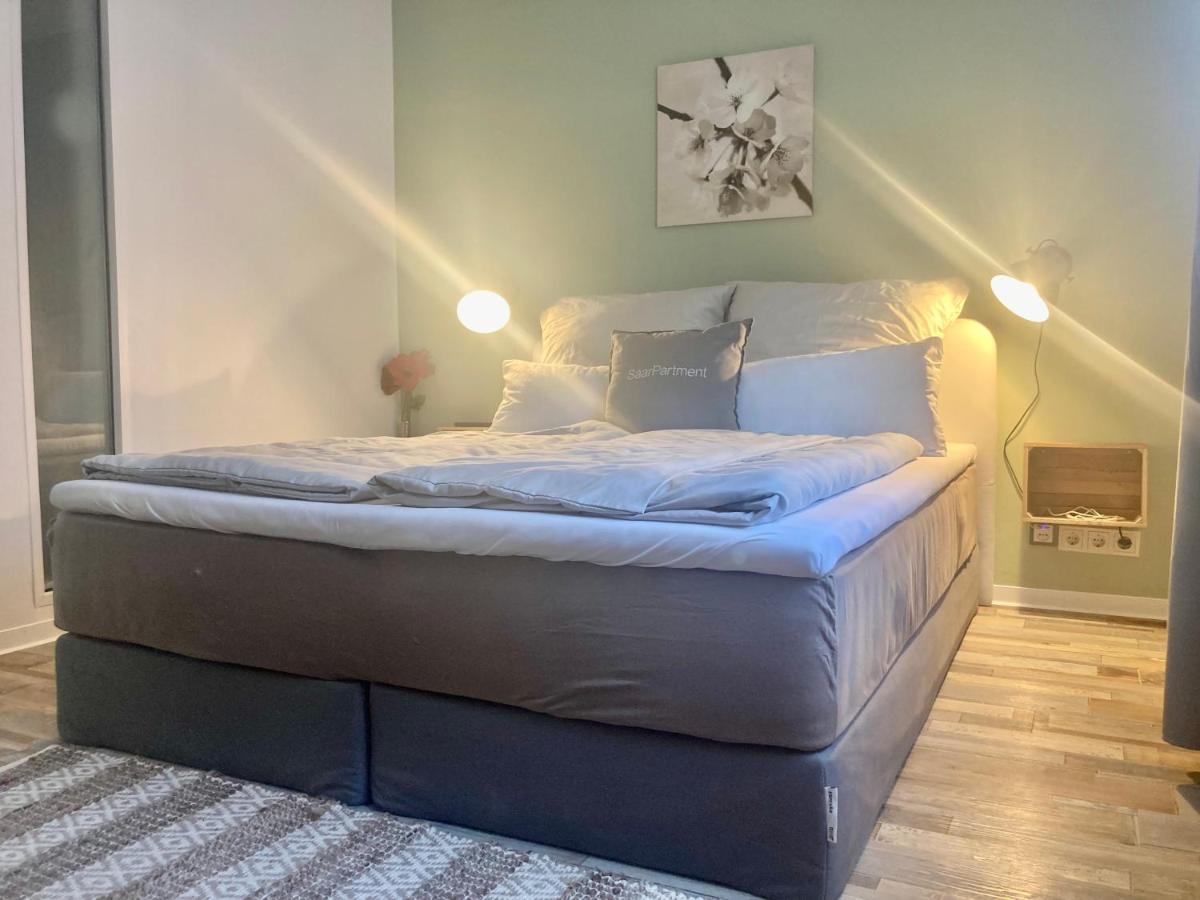 SaarApartments: Adults-Only Business & Holiday Stays with Netflix Saarbruecken Exterior photo