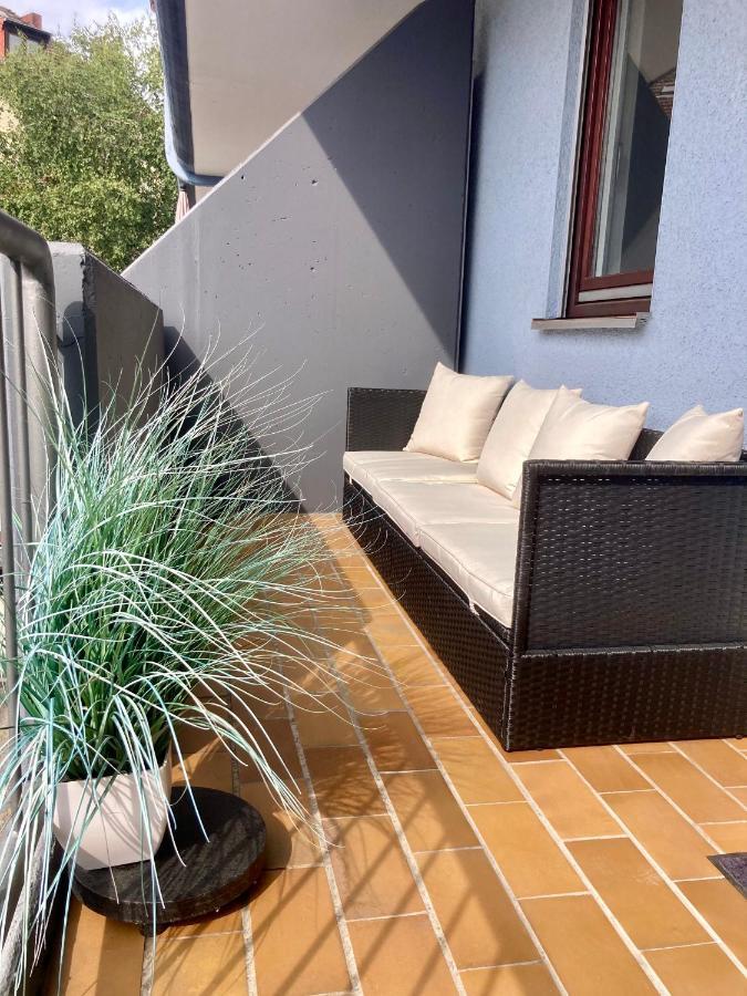 SaarApartments: Adults-Only Business & Holiday Stays with Netflix Saarbruecken Exterior photo